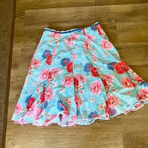 Boden Floral A-Line Skirt - Light Blue and Red